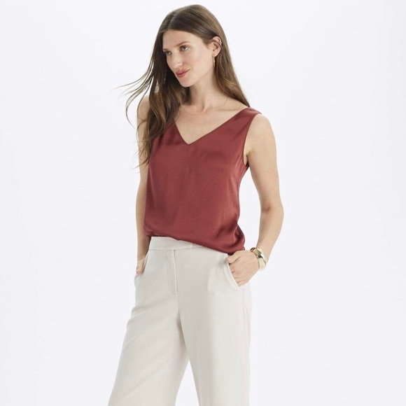 V-Neck Satin Women's XS Top in Rich Burgundy - Picture 10 of 12